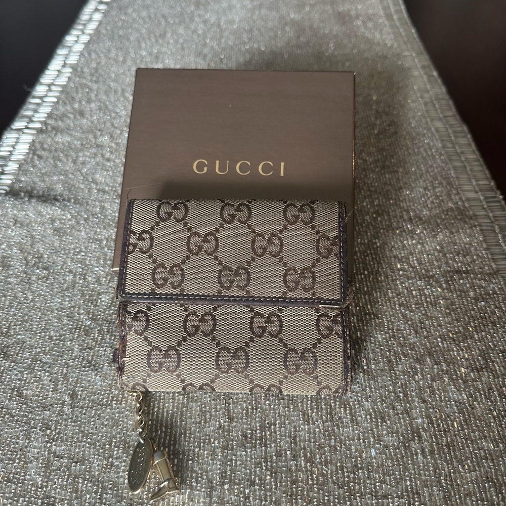 Authentic Gucci vintage wallet unisex + original box